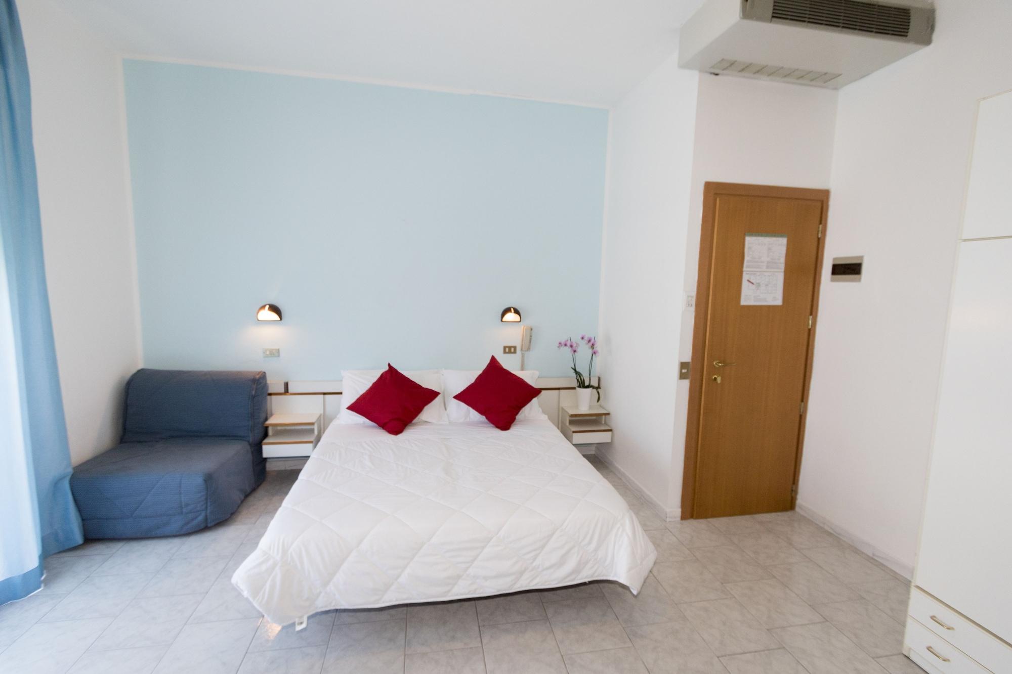 Hotel Giannella Rimini Kültér fotó