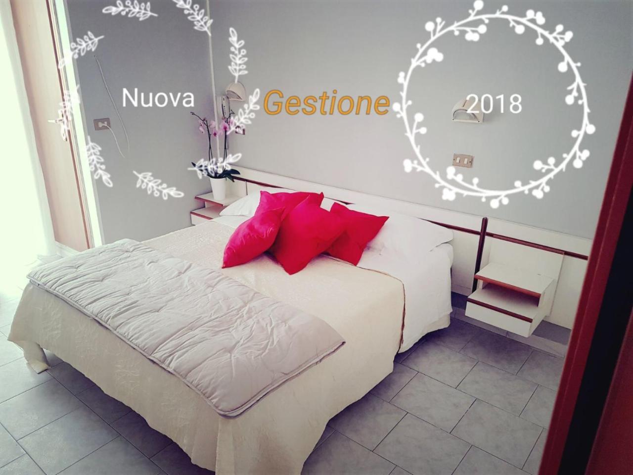 Hotel Giannella Rimini Kültér fotó